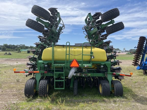 Image of John Deere 1990 equipment image 4