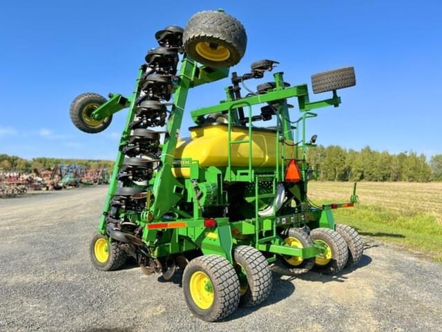 Image of John Deere 1990 equipment image 4