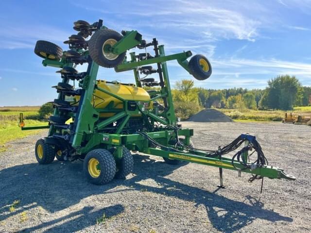 Image of John Deere 1990 equipment image 1