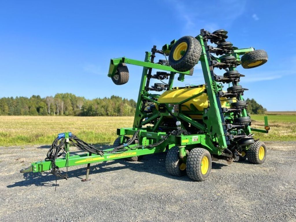 2006 John Deere 1990 Equipment Image0