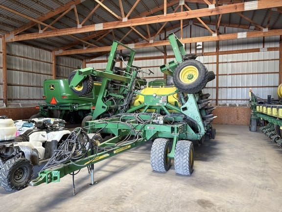 2006 John Deere 1990 Equipment Image0