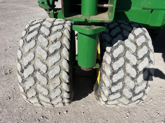 Image of John Deere 1990 equipment image 4