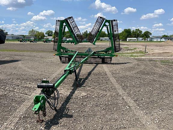 Image of John Deere 200 Primary image