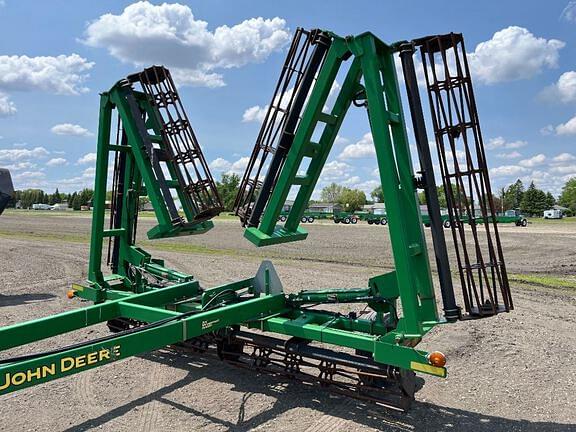 Image of John Deere 200 equipment image 1