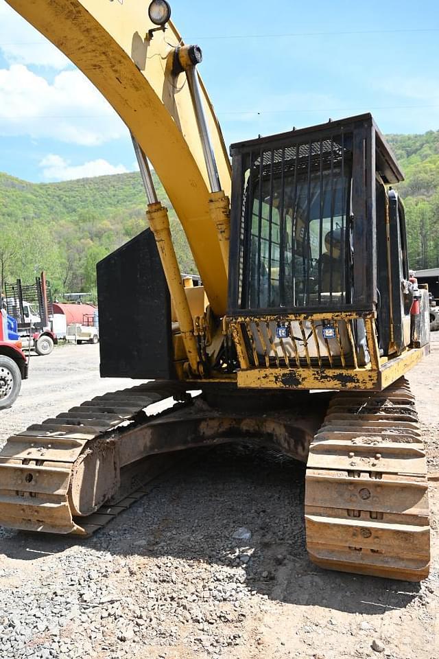 Thumbnail image John Deere 200C LC 12