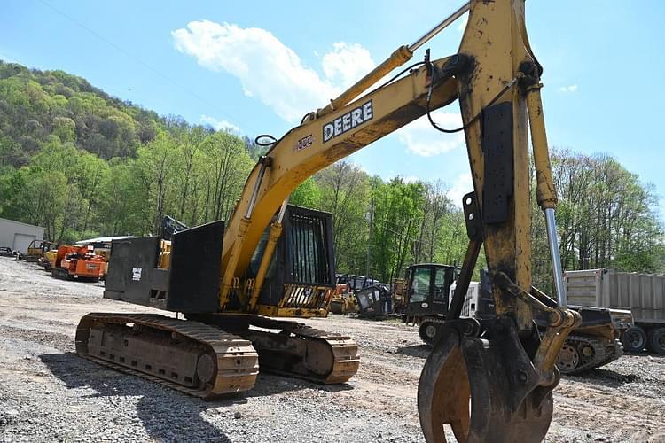 Main image John Deere 200C LC 6