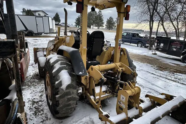 Image of John Deere 210LE equipment image 4