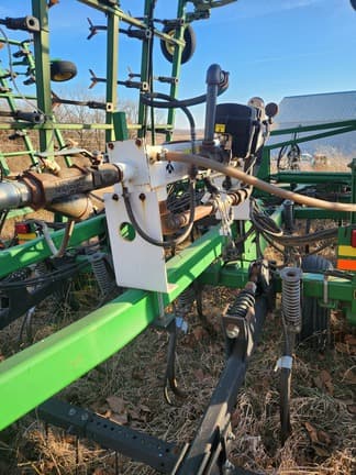 Image of John Deere 2210 equipment image 4