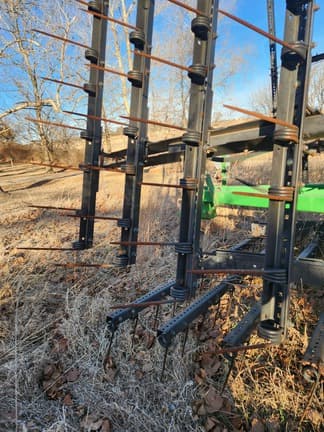 Image of John Deere 2210 equipment image 1