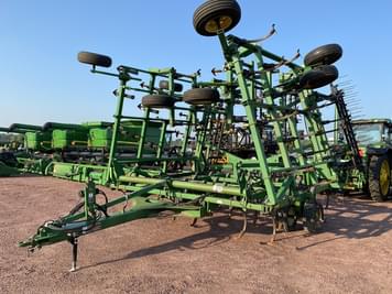 Main image John Deere 2210L