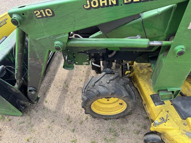 Image of John Deere 2210 equipment image 2