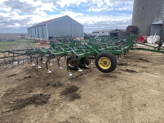 Image of John Deere 2210 Primary image