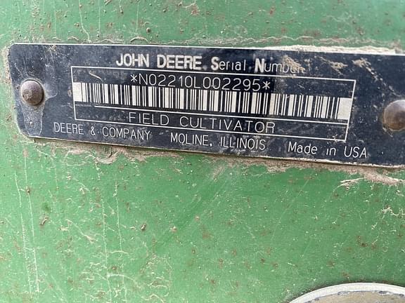 Image of John Deere 2210 equipment image 4