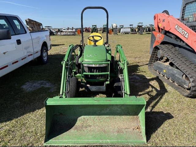 Image of John Deere 2305 equipment image 1