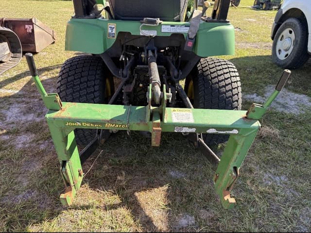 Image of John Deere 2305 equipment image 3