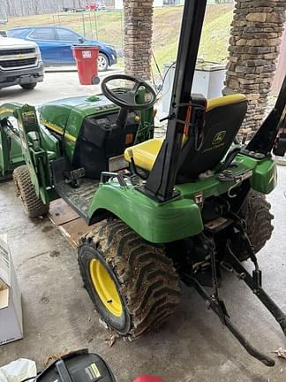 Image of John Deere 2305 equipment image 3