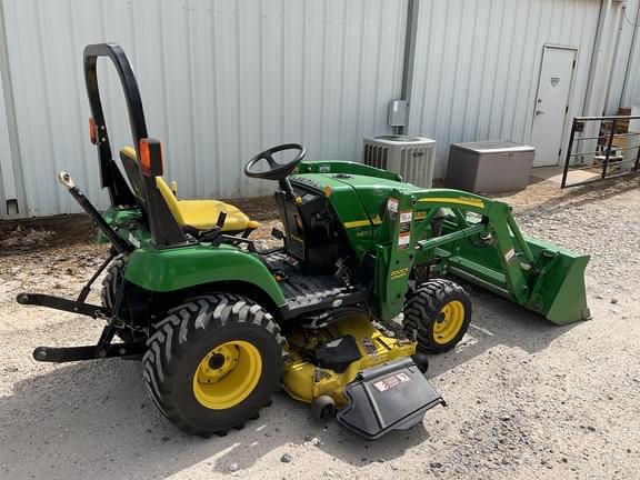Image of John Deere 2305 equipment image 4