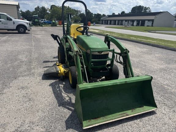 Image of John Deere 2305 equipment image 4