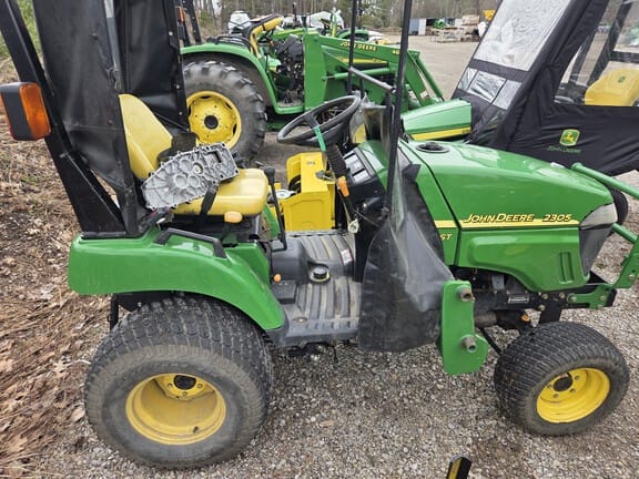 2006 John Deere 2305 Equipment Image0
