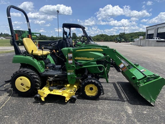 2006 John Deere 2305 Equipment Image0