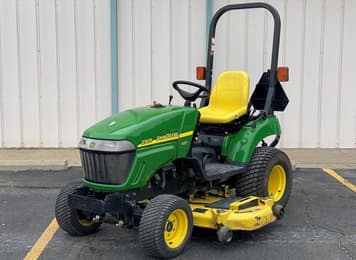 Main image John Deere 2305