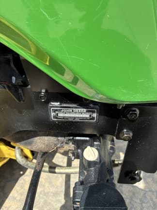 Image of John Deere 2305 equipment image 4
