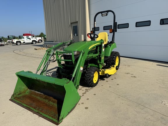 2006 John Deere 2305 Equipment Image0