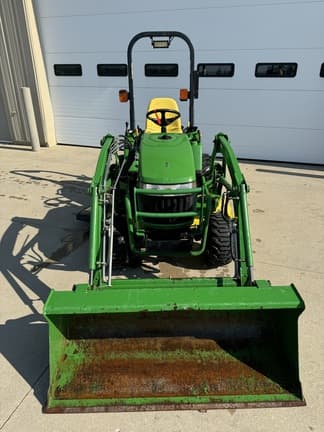 Image of John Deere 2305 equipment image 1