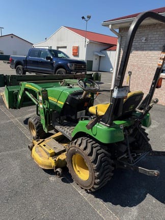 2006 John Deere 2305 Equipment Image0