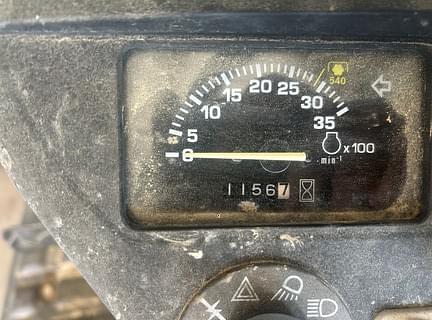 Image of John Deere 2305 equipment image 4