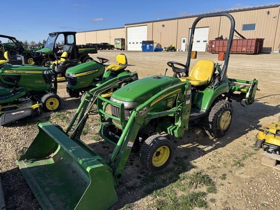 2006 John Deere 2305 Equipment Image0