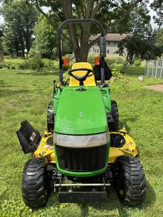 Image of John Deere 2305 equipment image 3