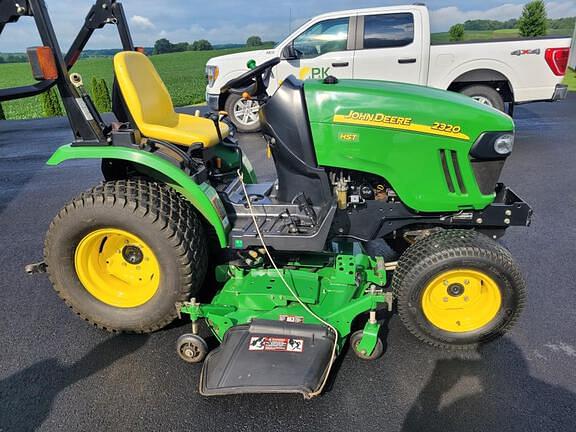 Image of John Deere 2320 equipment image 4