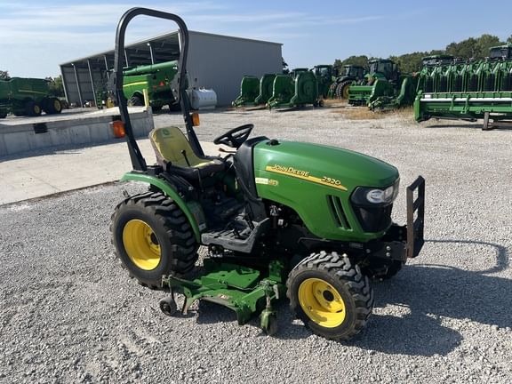 2006 John Deere 2320 Equipment Image0