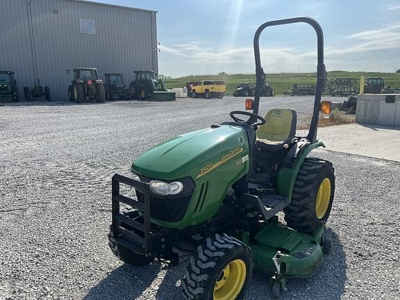 Image of John Deere 2320 equipment image 2