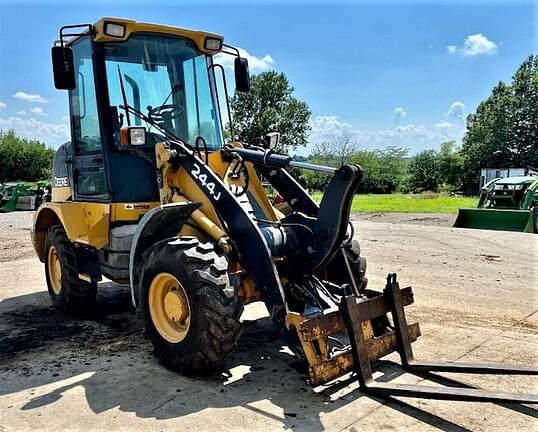 Image of John Deere 244J equipment image 2