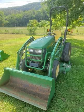 Image of John Deere 2520 equipment image 2