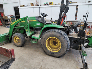 2006 John Deere 3120 Image