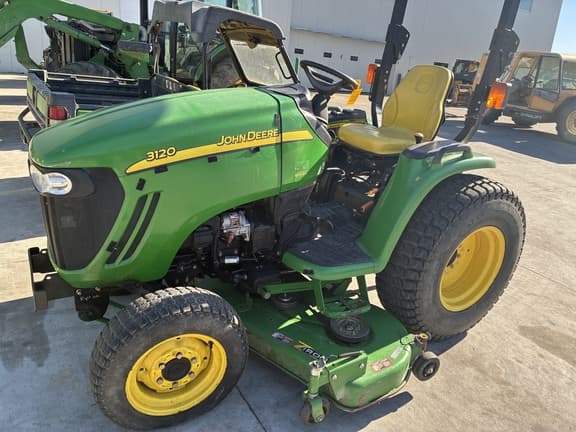 Image of John Deere 3120 equipment image 1