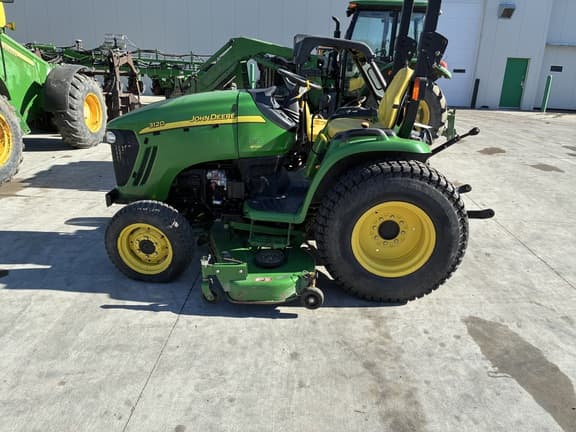 Image of John Deere 3120 Primary image