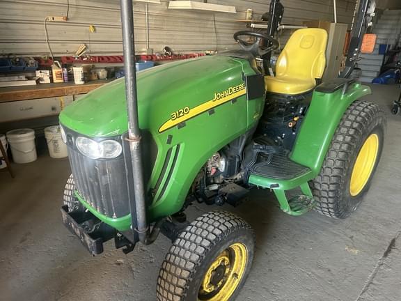 Image of John Deere 3120 Primary image