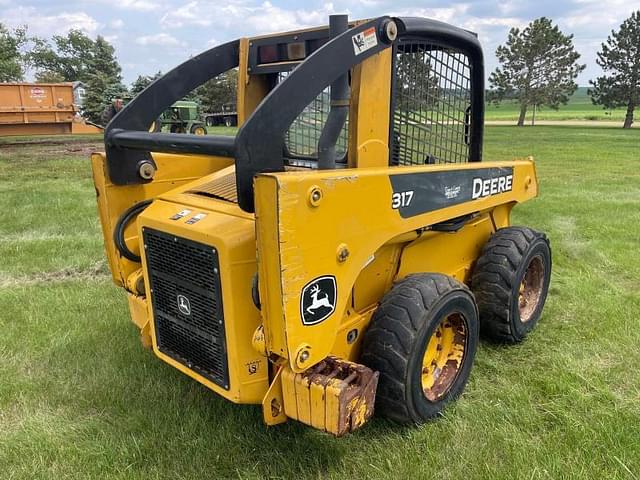Image of John Deere 317 equipment image 2