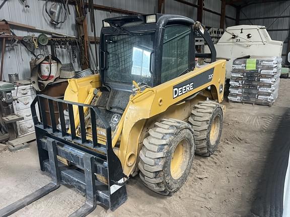 Image of John Deere 320 equipment image 3