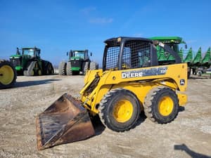2006 John Deere 320 Image