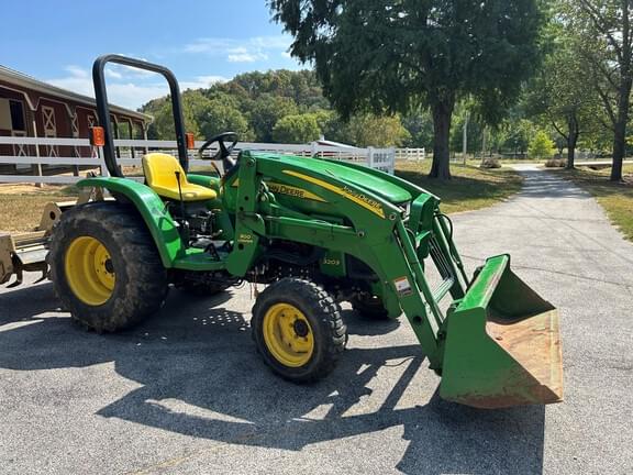 Image of John Deere 3203 Primary image