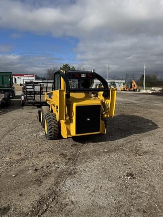 Image of John Deere 325 equipment image 3