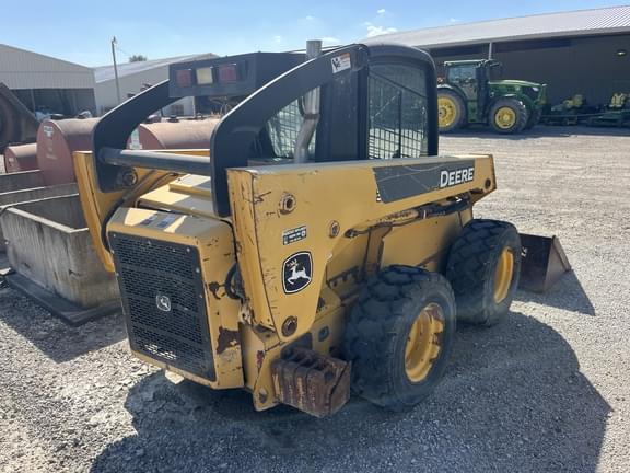 Image of John Deere 325 equipment image 3