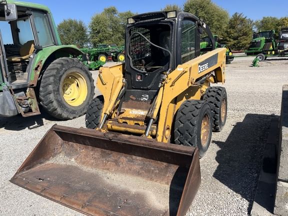 2006 John Deere 325 Equipment Image0