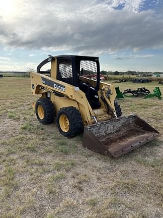 Image of John Deere 325 equipment image 2