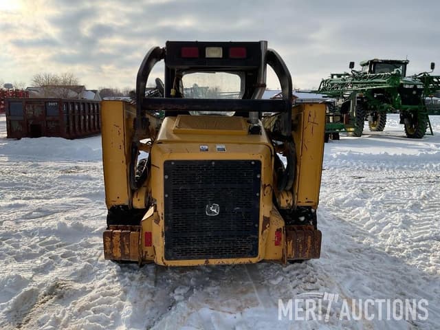 Image of John Deere 325 equipment image 3